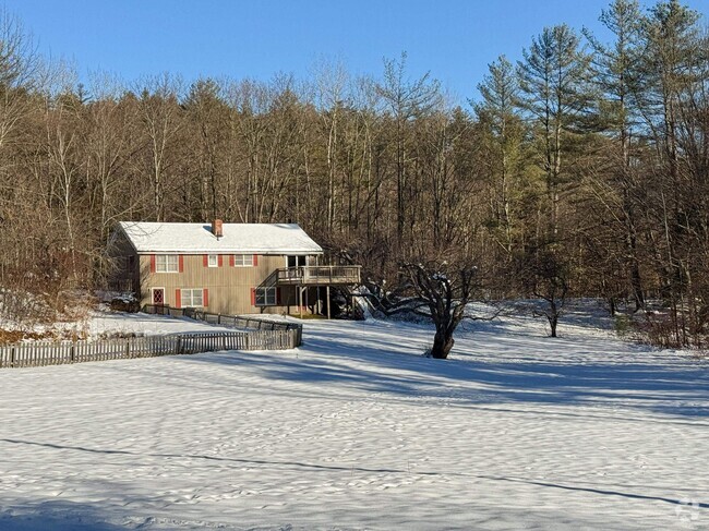 Building Photo - 92 Potash Brook Rd Rental