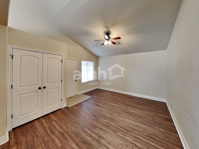 Photo - 1604 Shadow Dr