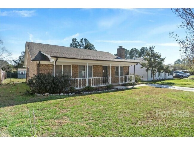 Photo - 2404 Devon Dr House