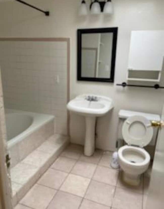 Photo - 1826 E Lafayette Ave