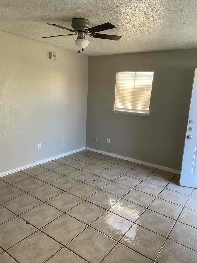 Photo - 1222-1224 Georgetown Road Unit #1222