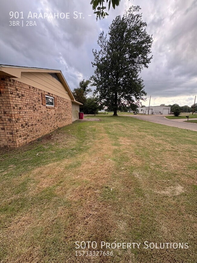 Photo - 901 Arapahoe Dr