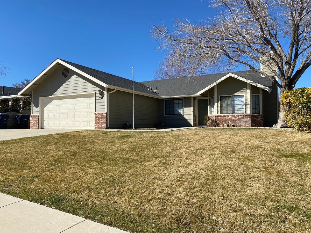 Charming 3-bedroom, 2-bathroom home locate... - Charming 3-bedroom, 2-bathroom home locate...