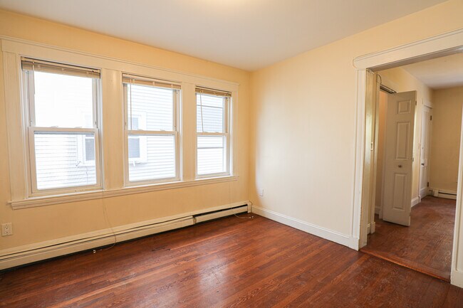 Photo - 19 Claymoss Rd Unit 3