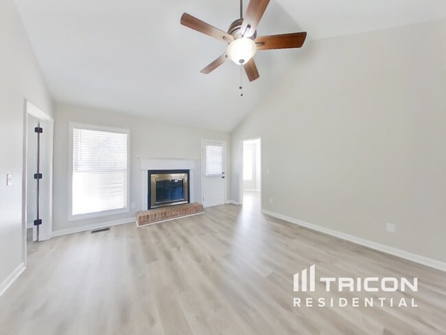 Photo - 6009 Plateau Ct