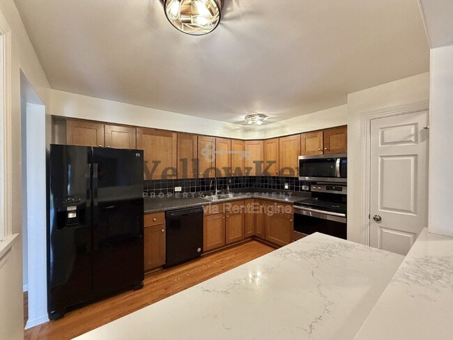 Photo - 850 S Lorraine Rd Unit Apt 1j