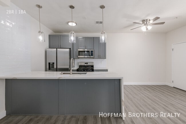 Photo - 8753 Langdon Ave Unidad 214