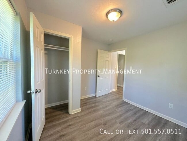 Photo - 502 Rice St