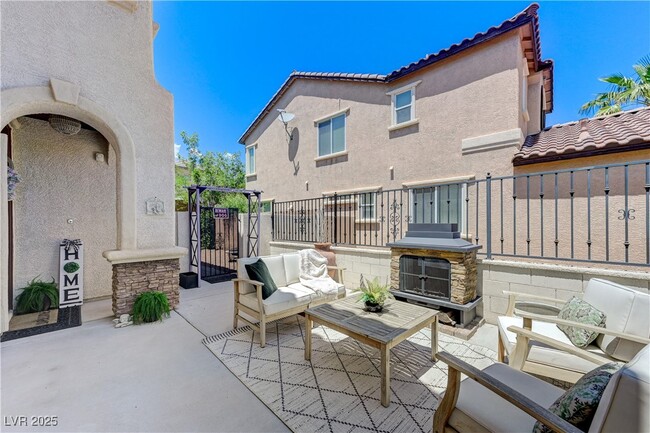 Photo - 937 Ambrosia Dr