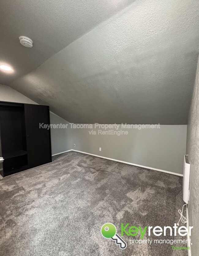 Photo - 1302 E 40th St