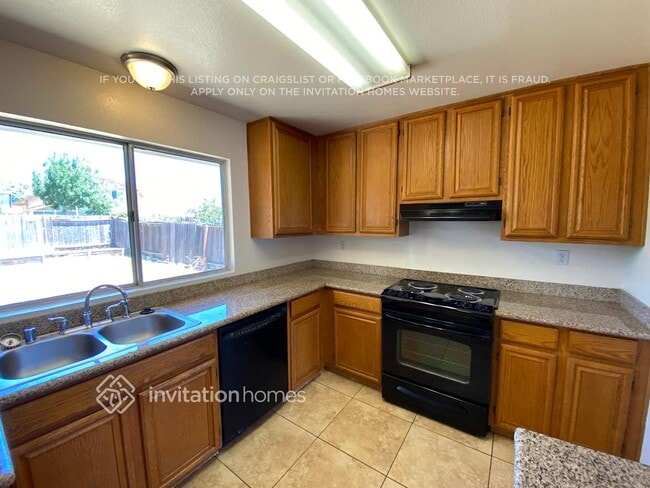 Photo - 4886 Birkdale Cir