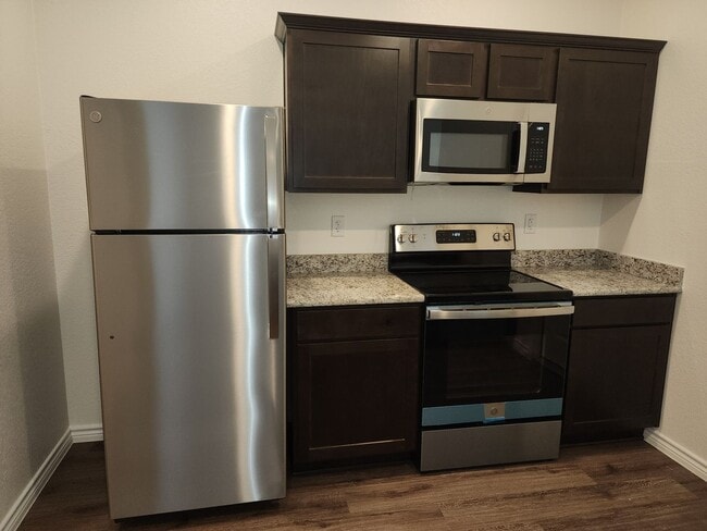 Building Photo - 3414 Abraham Dr Unit B Rental