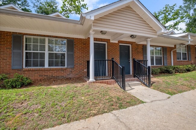 Photo - 241 Dixie Dr