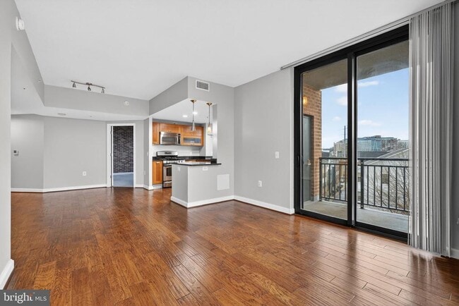 Photo - 2451 Midtown Ave Unit 603