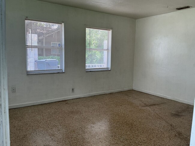 Photo - 2529 Tanglewood St Unit Tanglewood Apt. 1