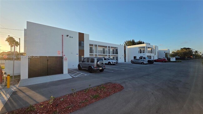 Photo - 16955 SW 100th Ave Unit 8