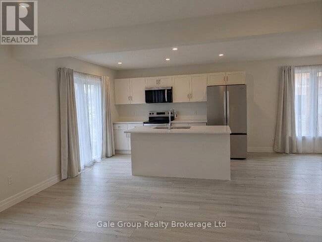 Photo - 231 Pittock Park Rd