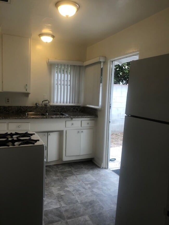Photo - 605 1/2-742-742 Virginia St Unit 742 1/2