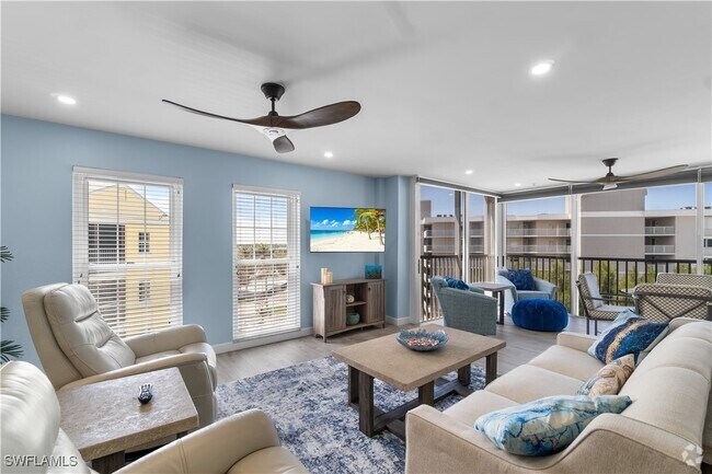 Building Photo - 3483 Gulf Shore Blvd N Unit 604 Rental