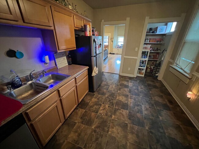 Photo - 3159-59A N Booth St Unit Lower