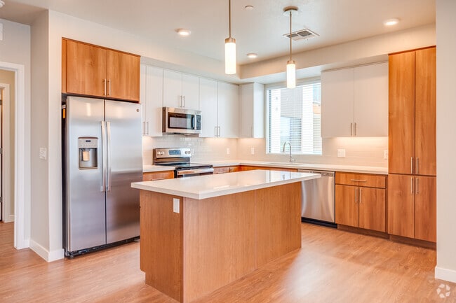 2BR, 2.5BA 1,314SF