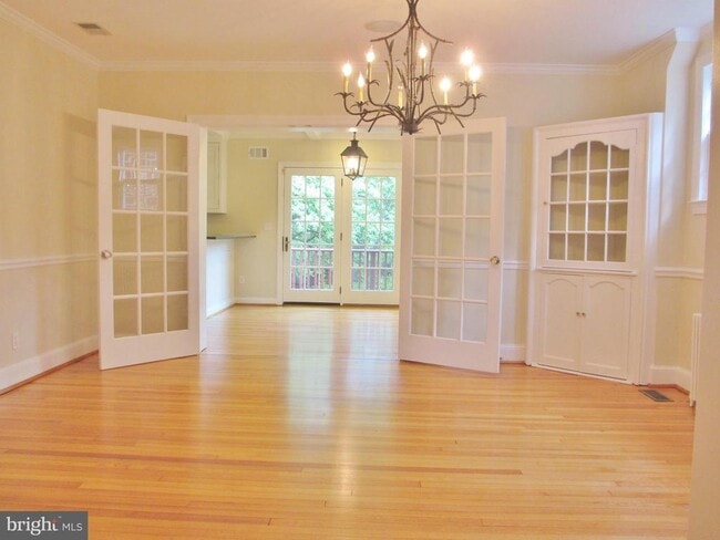 Photo - 5603 Chevy Chase Pkwy NW