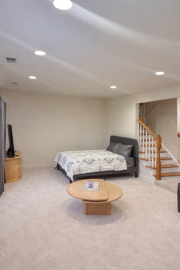 Queen Bed - 9211 Point Replete Dr