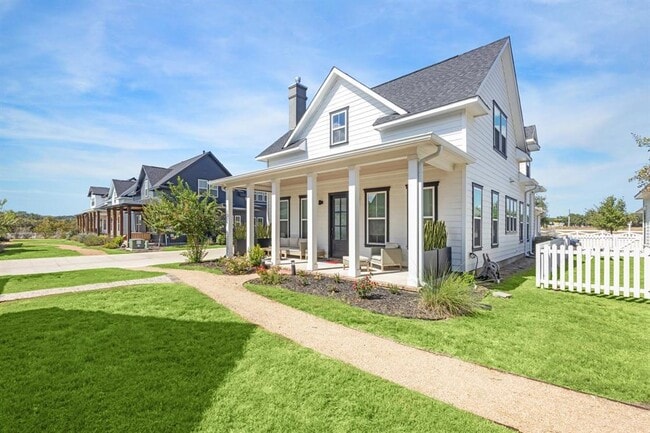 Building Photo - 1034 Grant Wood Ave Unit 107