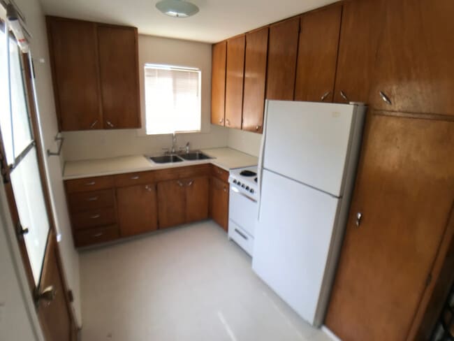 Photo - Palms Apartments