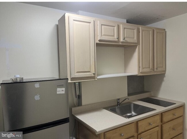 Photo - 14684 CLOVERDALE Rd