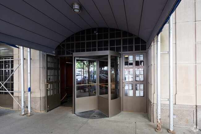 Photo - 1049 Fifth Ave