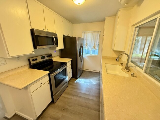 Photo - Charming 2-Bedroom Home in Friendly Valley with Resort-Style Amenities