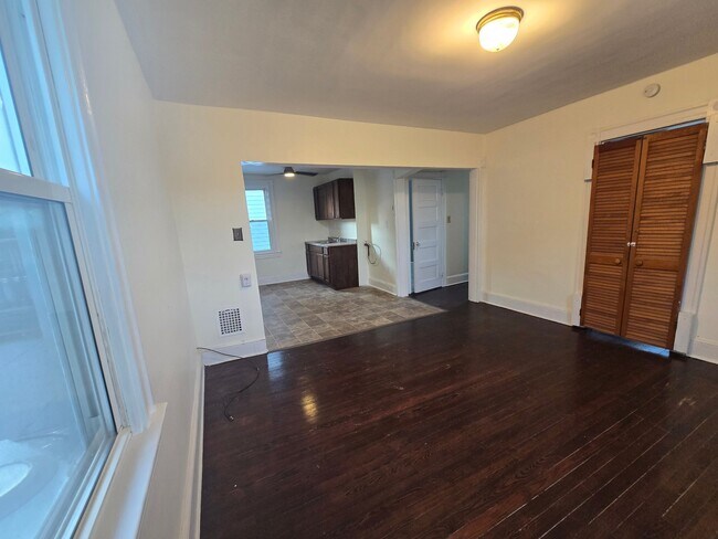 Photo - 2903 Evergreen Ave Unit 2