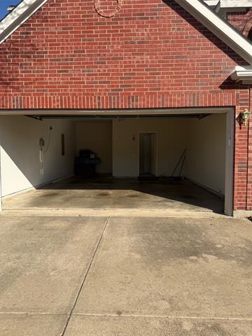 Photo - 2004 Golden Oak Dr