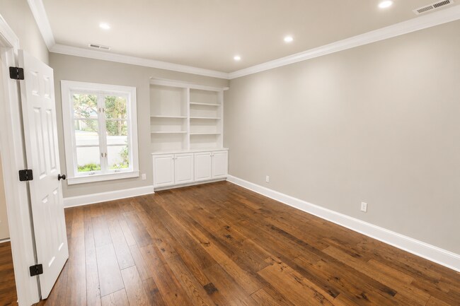 Photo - Elegant 3-Bedroom Home with Two-Car Garage in Landfall Community - Available August 2026 to Janua...