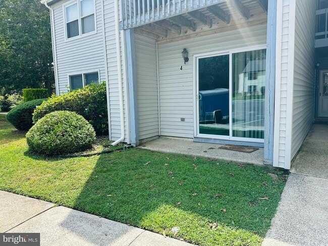 Building Photo - 4 Scotch Pine Dr Rental