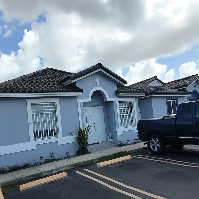 Photo - 9149 NW 119th Ter Casa
