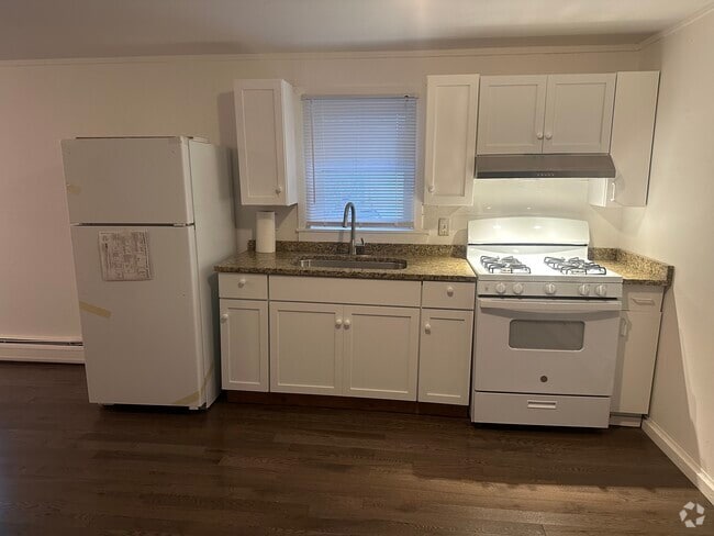 Building Photo - 509 Medford St Unit R Rental