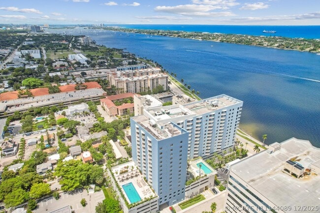 Photo - 1551 N Flagler Dr Unit 1415