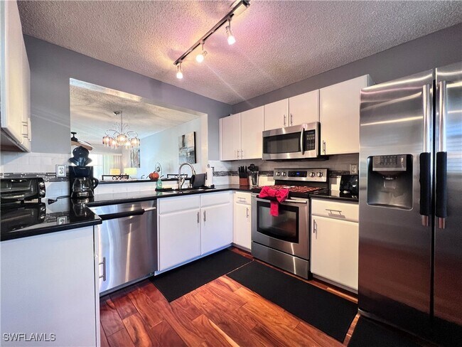 Photo - 717 Landover Cir Unidad 103