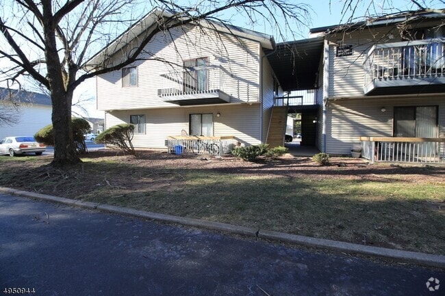 Building Photo - 20 Delar Pkwy Rental