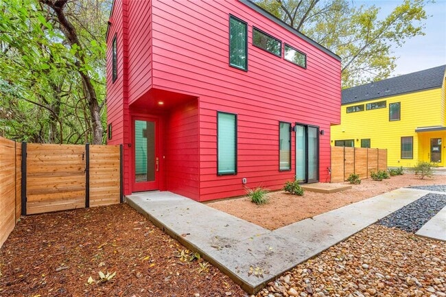 Photo - 1118 Walton Ln