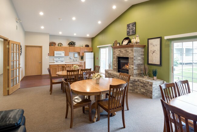 Platinum Valley Apartments
