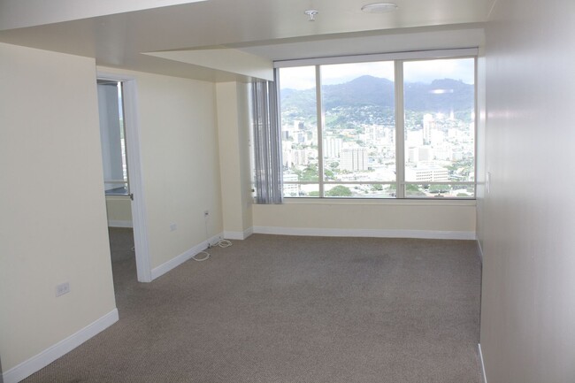 Photo - Luxurious Condo with Mountain Views