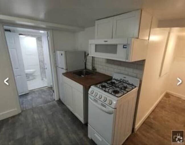 Building Photo - ROOM FOR RENT ROOM CANARSIE ROAD Unit G Rental