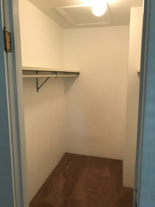 Photo - Adorable 1bd w/garage! Large balcony! Unidad 10-202