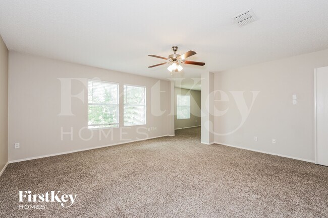 1273 Longleaf Dr