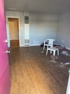 Photo - 148 General Arnold St NE Unidad 4