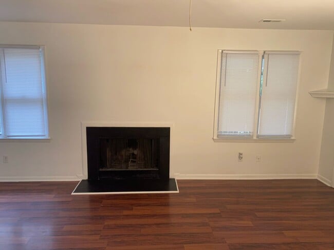 4012 Greenleaf St Unidad A