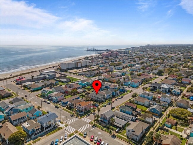 Building Photo - 3615 1/2 Ursuline St Unit 2